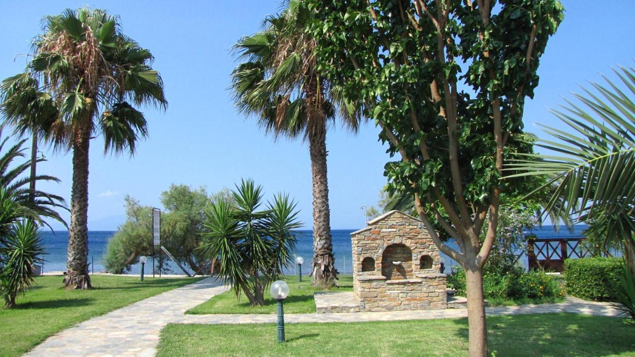 Razi Beach Лефокастро Экстерьер фото