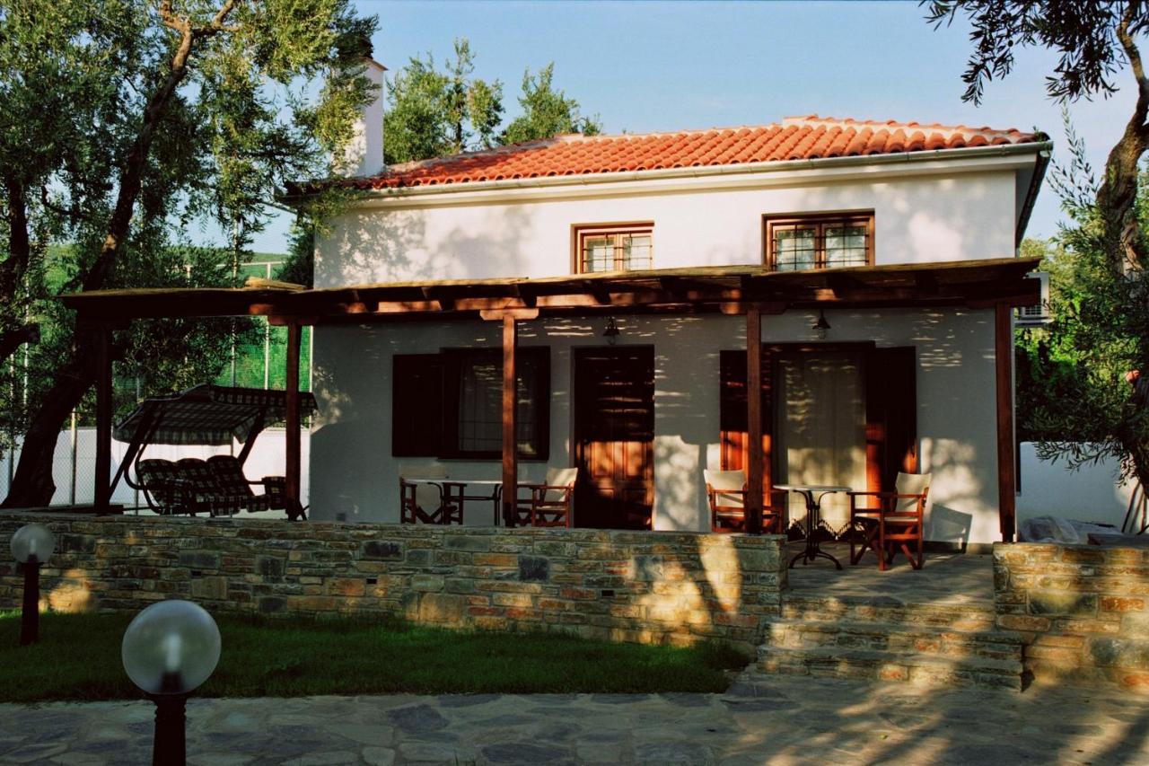 Razi Beach Лефокастро Экстерьер фото