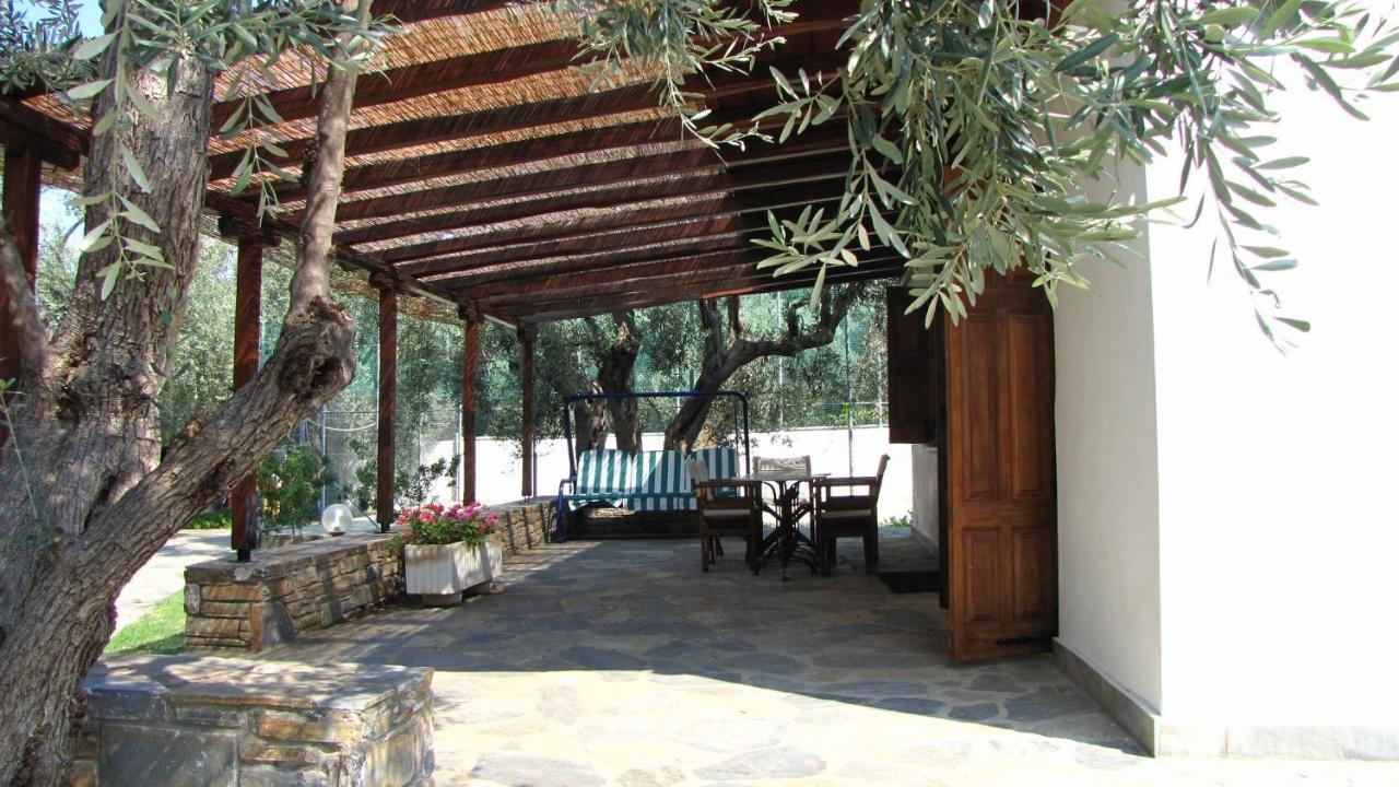 Razi Beach Лефокастро Экстерьер фото