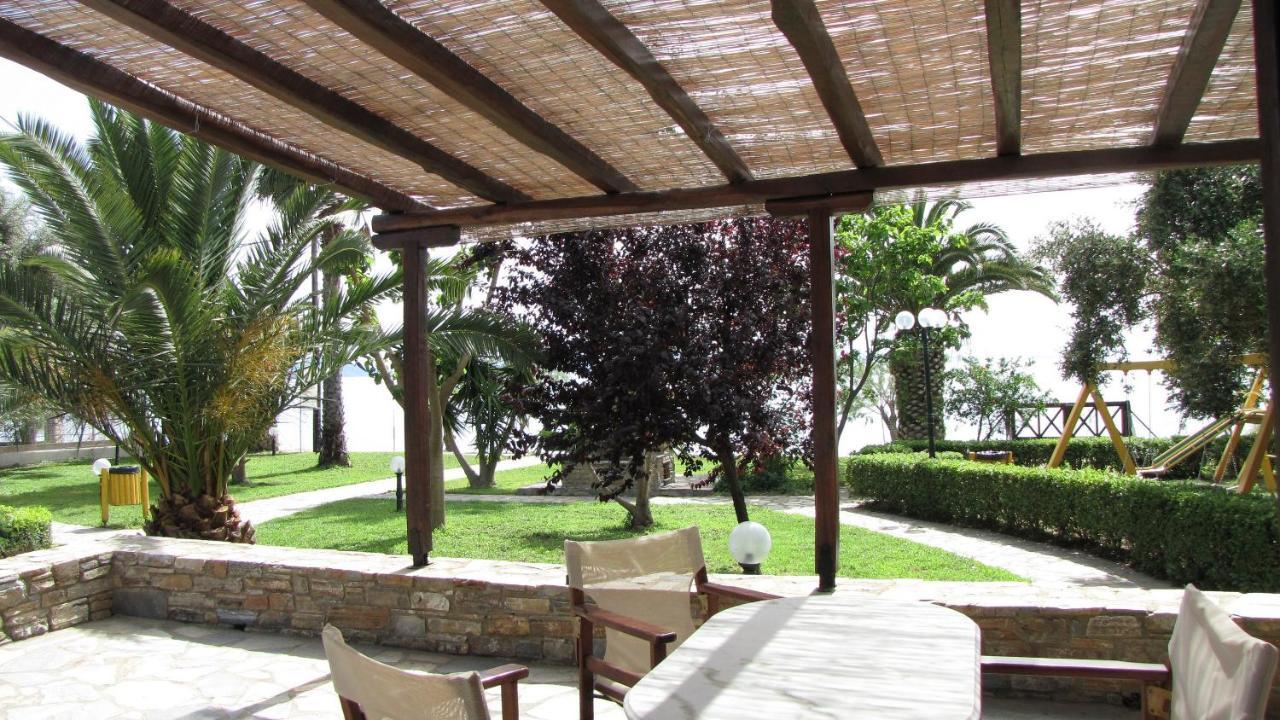 Razi Beach Лефокастро Экстерьер фото