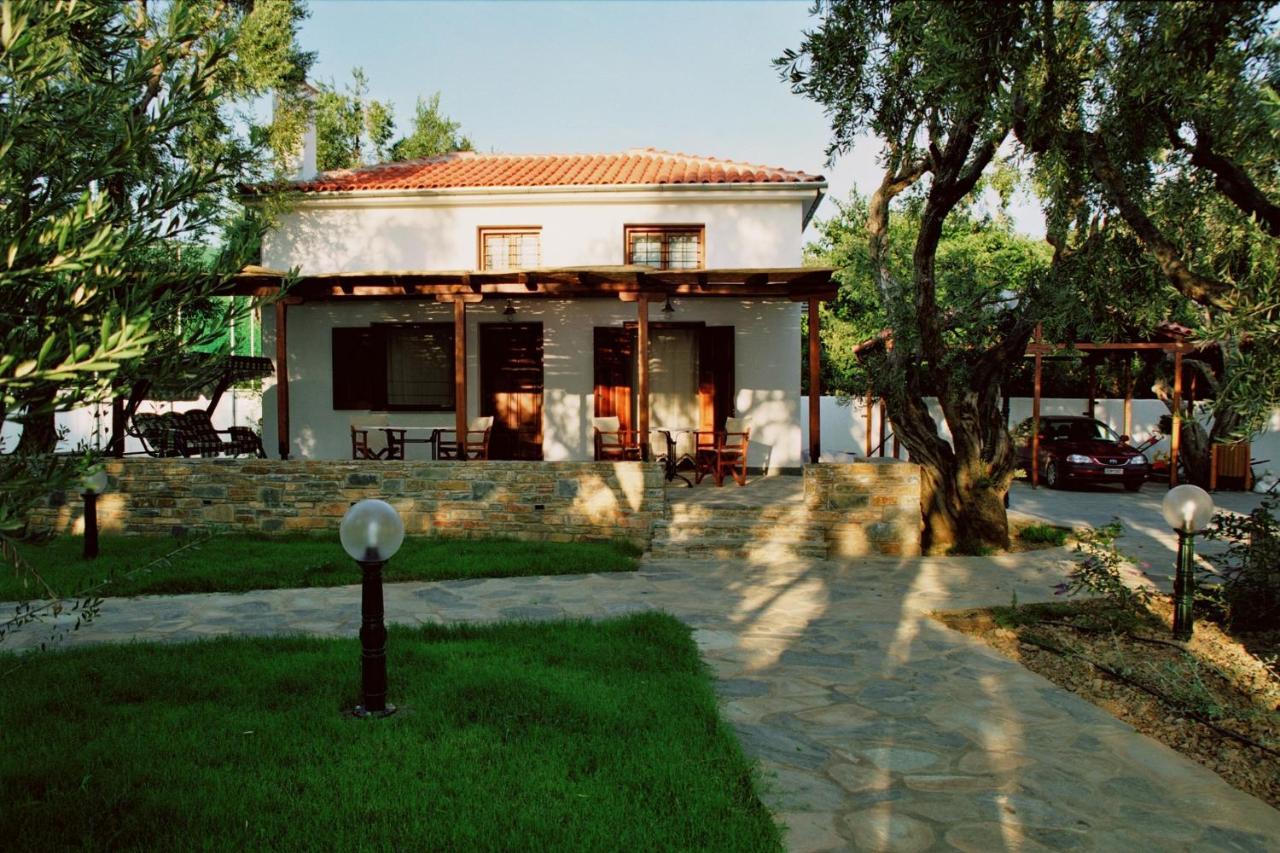Razi Beach Лефокастро Экстерьер фото