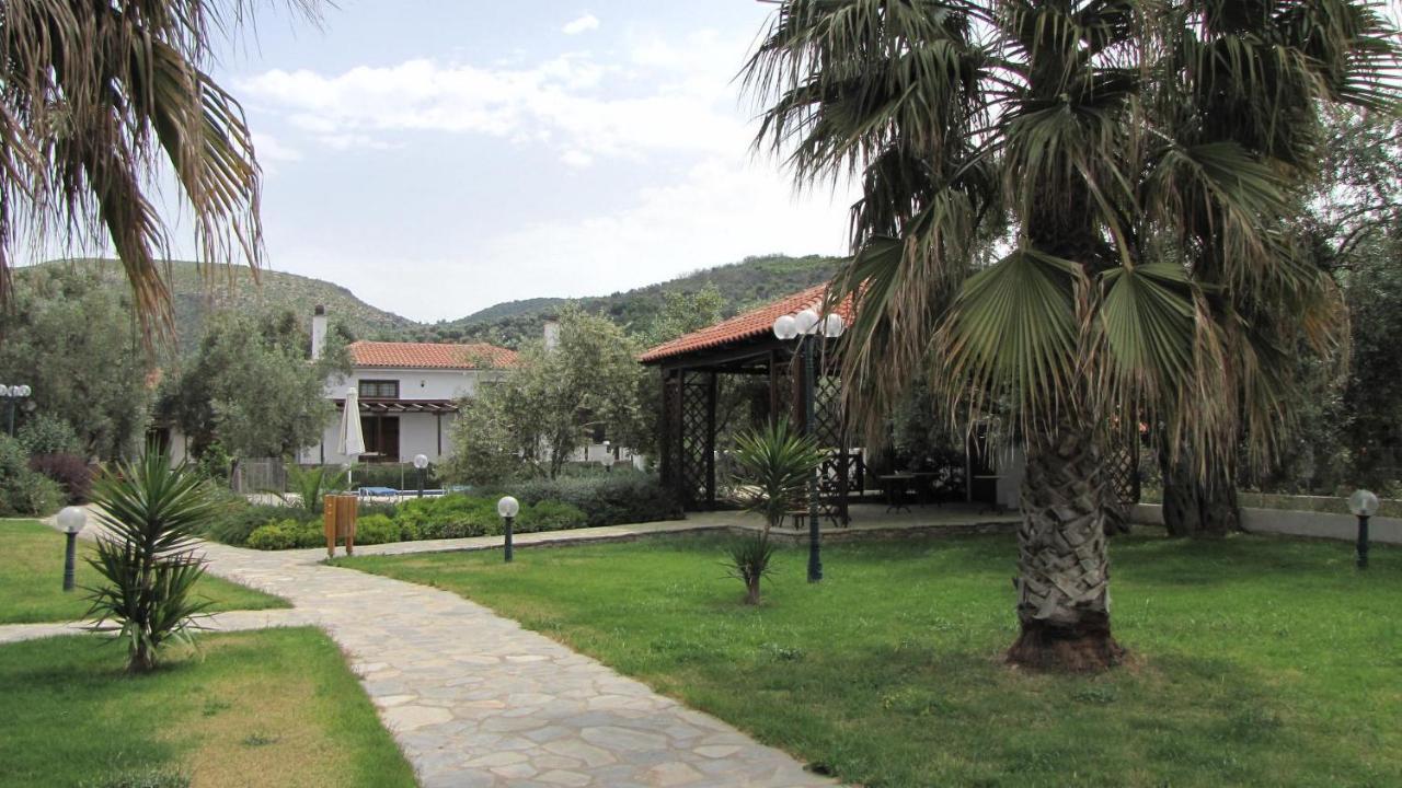 Razi Beach Лефокастро Экстерьер фото