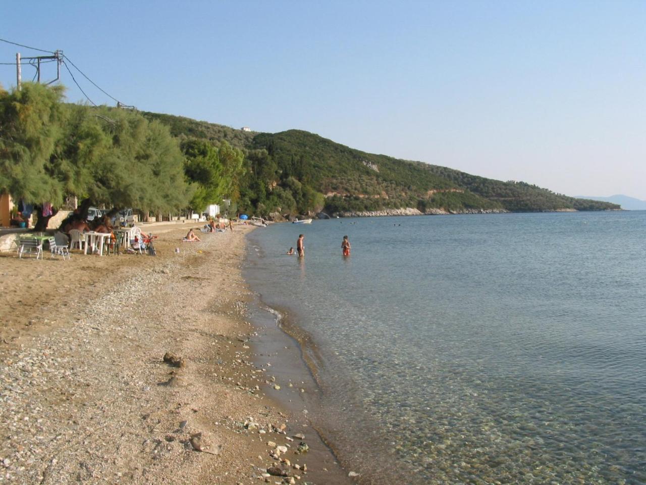 Razi Beach Лефокастро Экстерьер фото
