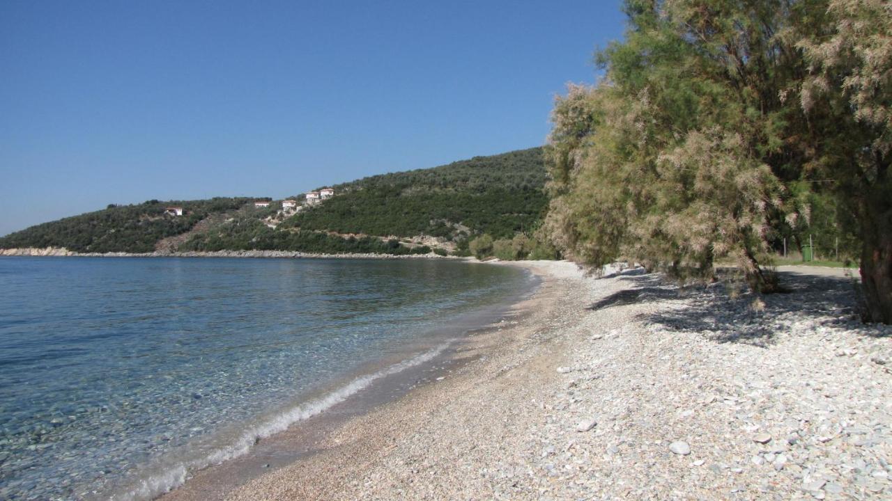 Razi Beach Лефокастро Экстерьер фото