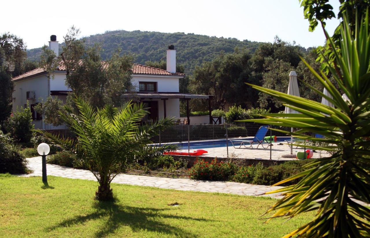 Razi Beach Лефокастро Экстерьер фото